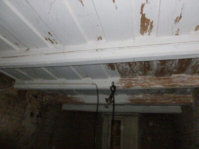 Dübeltramdecke vorher