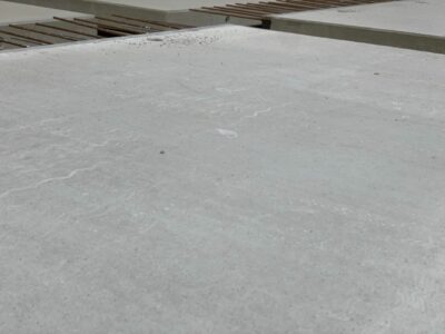 Betonbalkone R11 sandgestrahlt